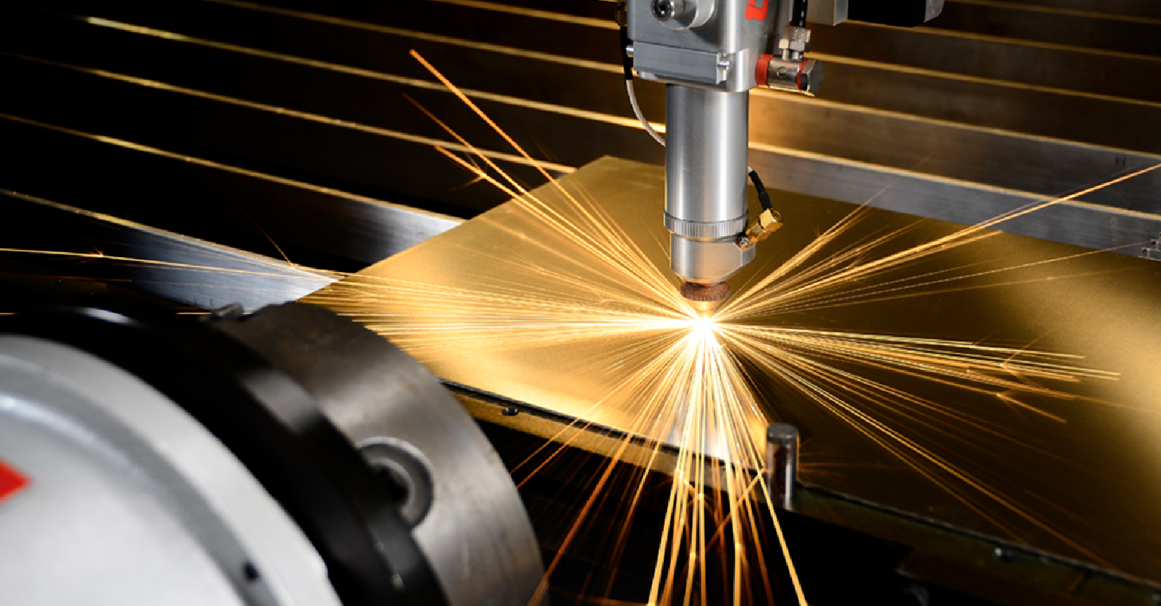 دستگاه برش لیزر لوله